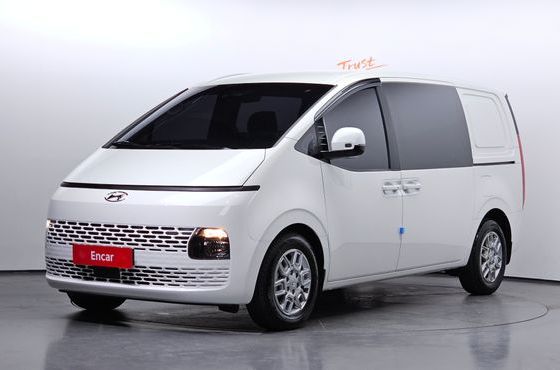 Hyundai Staria Cargo 5-Seater Modern — пробег 1 115 км — фото 1 из 5