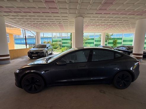 Tesla Model 3 RWD — пробег 28 184 км — фото 2 из 5