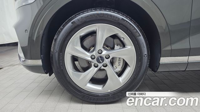 Genesis GV70 из Кореи Encar