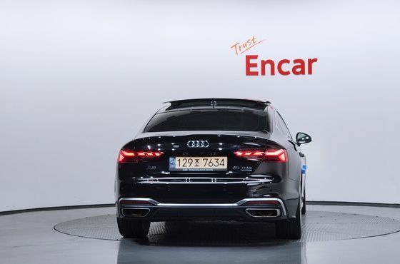 Audi A5 40 TFSI Quattro Premium Sportback — пробег 85 478 км — фото 4 из 5