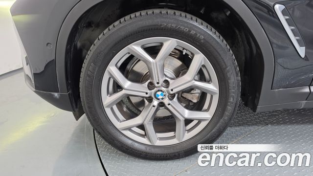 BMW X4 xDrive20i xLine — пробег 66 823 км — фото 5 из 5