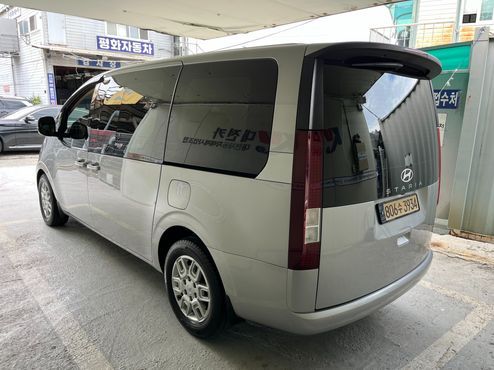 Hyundai Staria Cargo 5-Seater Modern — пробег 158 825 км — фото 2 из 5