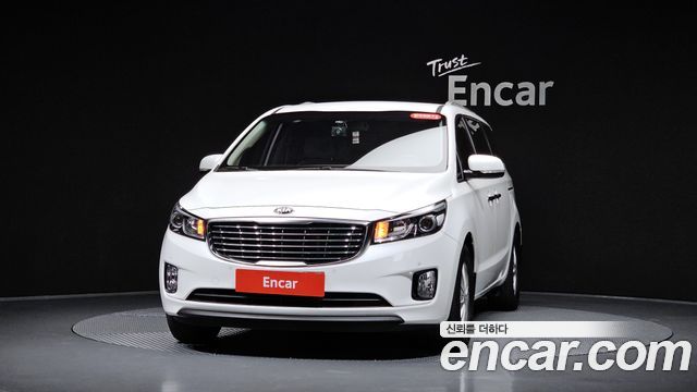 Kia Carnival 11-seater Luxury — пробег 46 319 км — фото 3 из 5