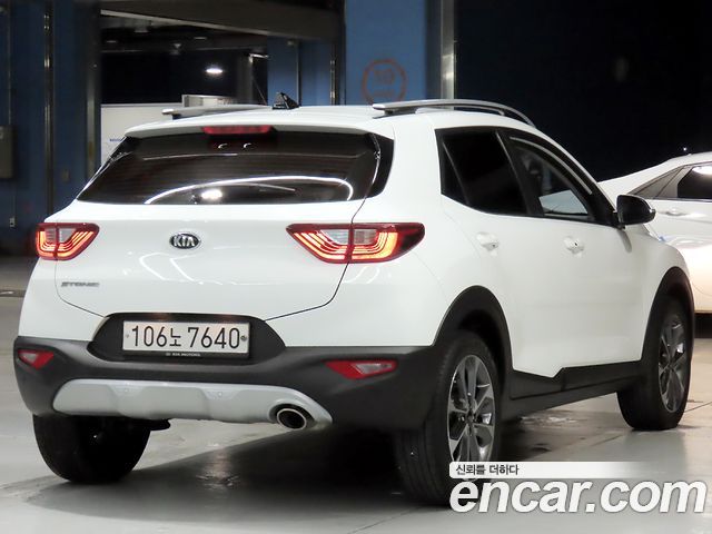 Kia Stonic 1.4 Trendy — пробег 38 700 км — фото 4 из 5