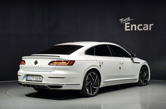 Volkswagen Arteon 2.0 TDI Prestige — пробег 92 030 км — фото 2 из 5