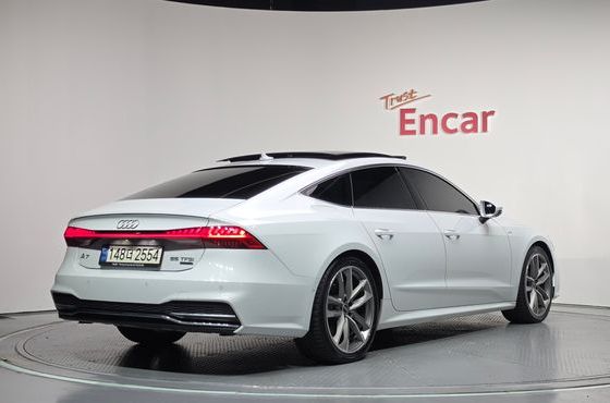 Audi A7 55 TFSI Quattro Premium — пробег 96 013 км — фото 2 из 5
