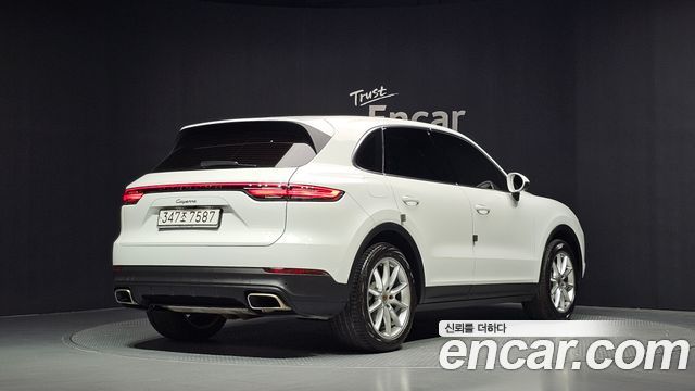 Porsche Cayenne 3.0 — пробег 33 645 км — фото 2 из 5