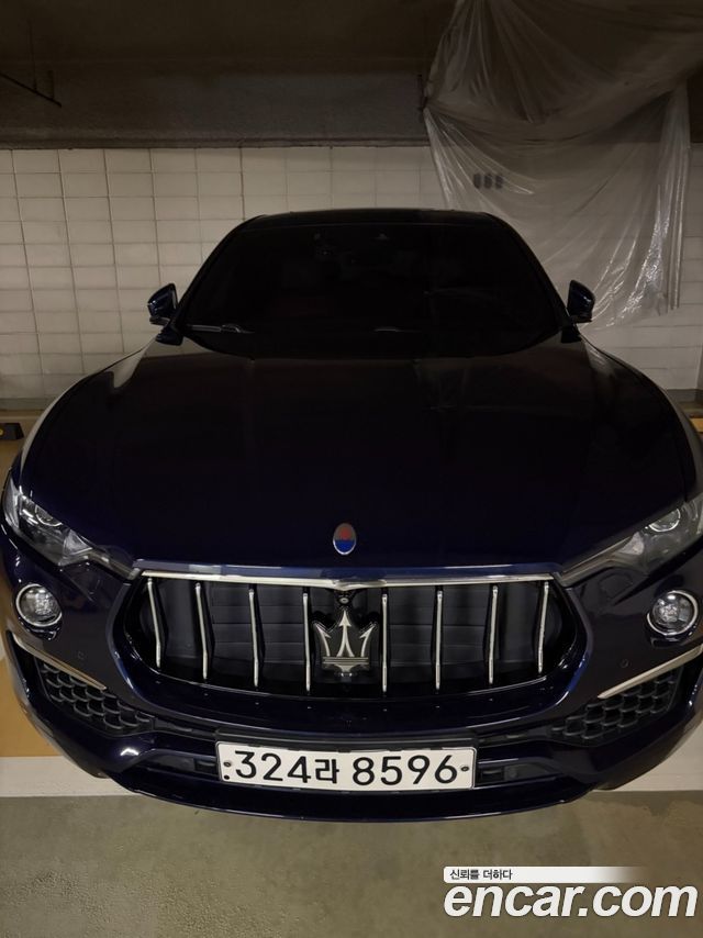 Maserati Levante из Кореи Encar