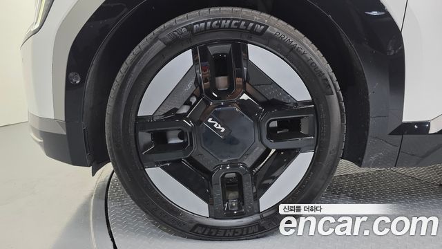 Kia EV9 из Кореи Encar