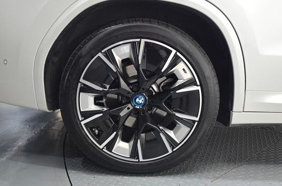 BMW iX3 M Sports — пробег 48 046 км — фото 5 из 5