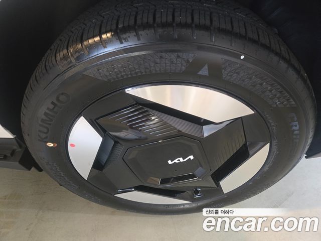Kia EV5 Long Range 2WD AIr — пробег 323 км — фото 5 из 5