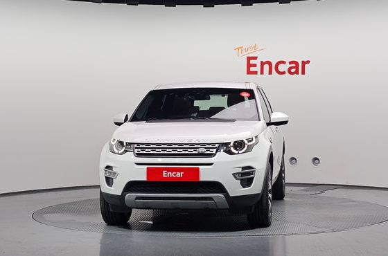 Land Rover Discovery Sport 2.0 TD4 HSE Luxury — пробег 73 654 км — фото 3 из 5
