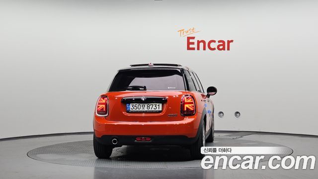 Mini Cooper 5Door HIGH 3rd — пробег 4 639 км — фото 4 из 5