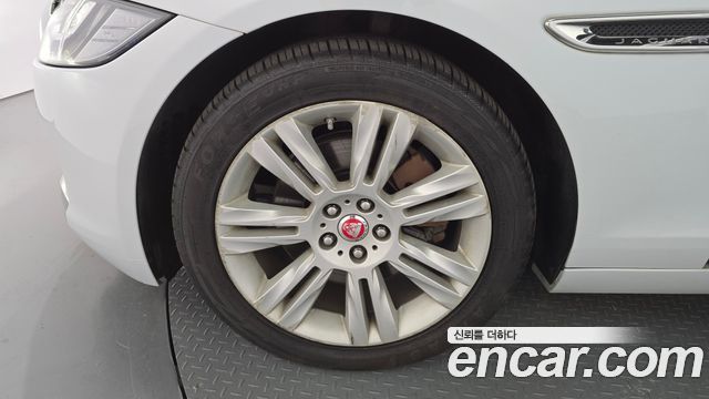Jaguar XF из Кореи Encar