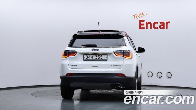 Jeep Compass из Кореи Encar