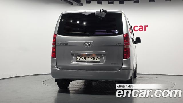 Hyundai Starex 3-Seater VAN CVX Deluxe — пробег 159 578 км — фото 4 из 5