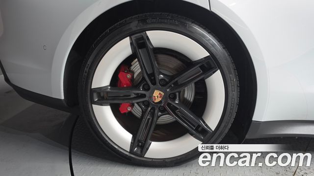 Porsche Taycan из Кореи Encar
