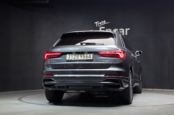 Audi Q3 35 TDI Quattro Premium — пробег 31 655 км — фото 4 из 5