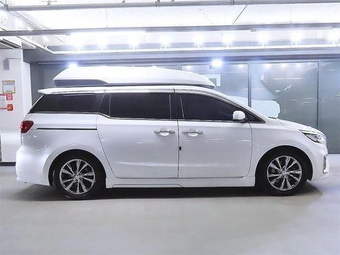 Kia Carnival Gasoline 7-Seater Hi-Limousine President — пробег 205 911 км — фото 3 из 5
