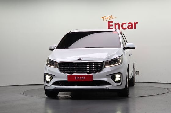 Kia Carnival 9-Seater Noblesse Special — пробег 137 333 км — фото 3 из 5