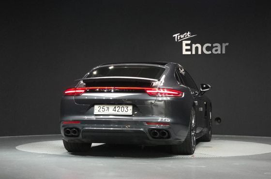 Porsche Panamera 2.9 AWD E-Hybrid — пробег 60 539 км — фото 4 из 5