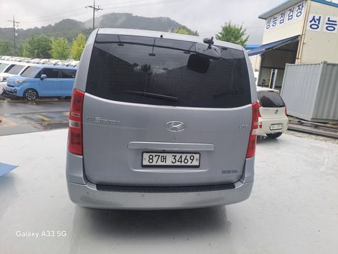 Hyundai Starex Van 5-Seater Modern — пробег 17 209 км — фото 4 из 5