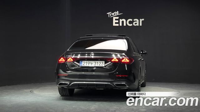 Mercedes-Benz E-Class E200 AMG Line — пробег 1 674 км — фото 4 из 5