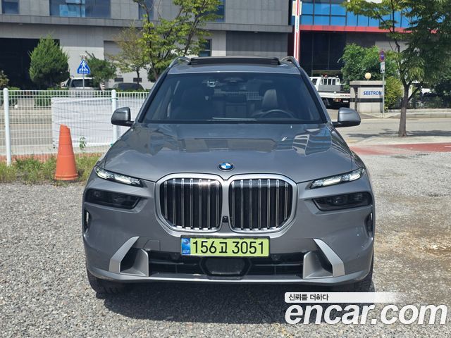 BMW X7 xDrive 40d Design Pure Excellence 7-Seater — пробег 10 594 км — фото 3 из 5
