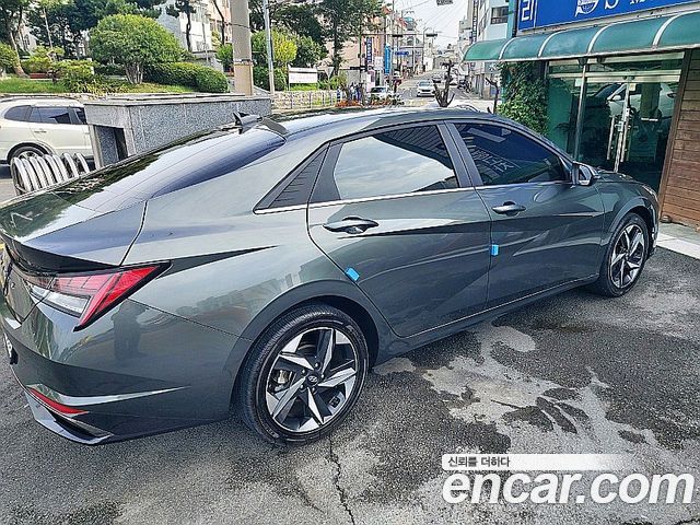 Hyundai AVANTE 1.6 Inspiration — пробег 5 185 км — фото 2 из 5