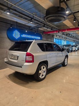 Jeep Compass 2.4 Limited 1st — пробег 60 000 км — фото 5 из 5