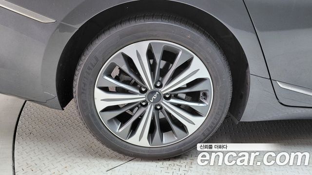 Kia K8 из Кореи Encar