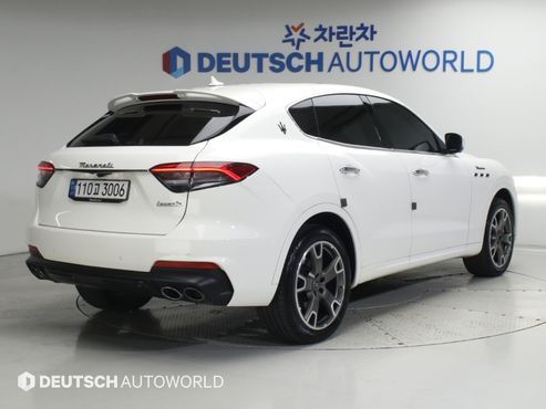 Maserati Levante 3.0 AWD Modena — пробег 103 423 км — фото 2 из 5
