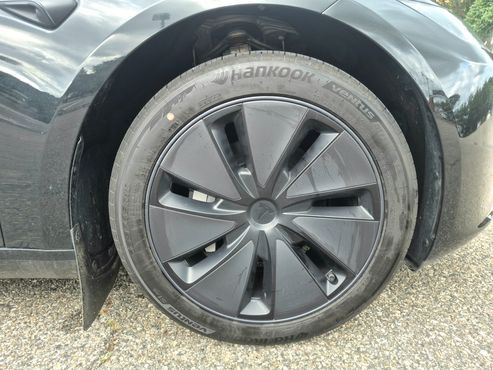 Tesla Model 3 Premium Long Range RWD — пробег 10 300 км — фото 5 из 5