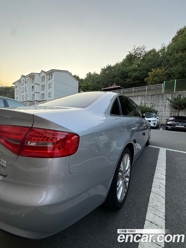Audi A4 35 TDI Quattro Comfort Edition B8 — пробег 53 000 км — фото 4 из 5