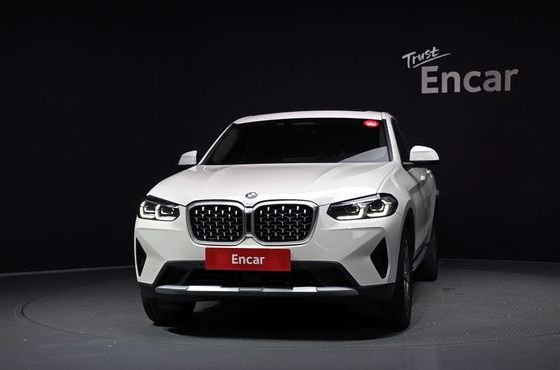 BMW X4 xDrive20i xLine — пробег 48 726 км — фото 3 из 5