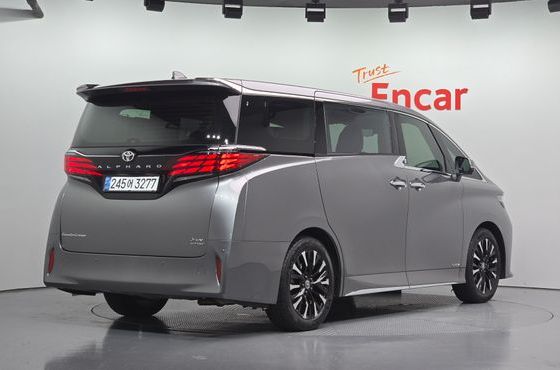 Toyota Alphard 2.5 HEV Executive AWD — пробег 29 528 км — фото 2 из 5