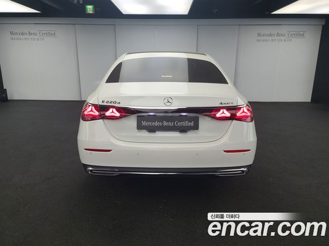 Mercedes-Benz E-Class из Кореи Encar