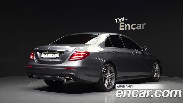 Mercedes-Benz E-Class из Кореи Encar