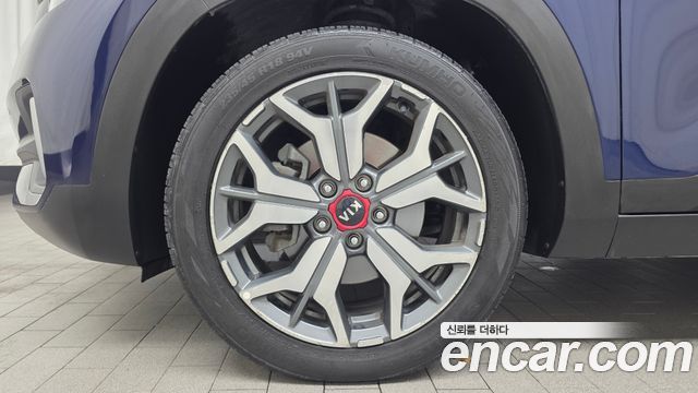 Kia Seltos из Кореи Encar