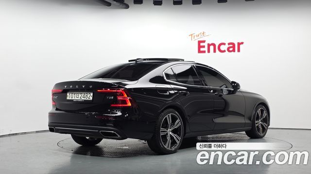 Volvo S60 из Кореи Encar