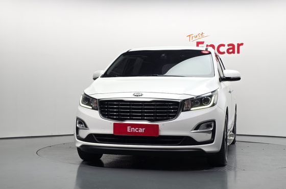 Kia Carnival 11-Seater Prestige — пробег 168 268 км — фото 3 из 5