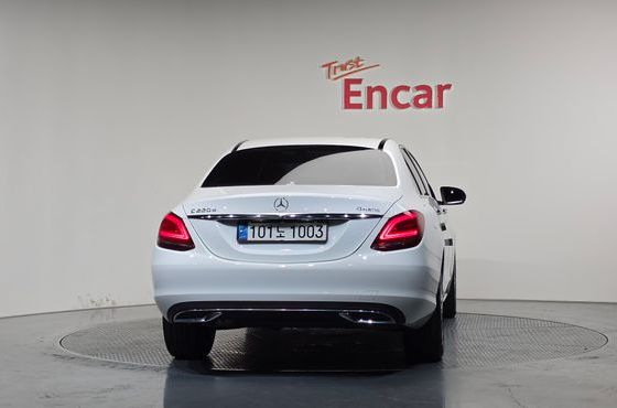 Mercedes-Benz C-Class C220 d 4MATIC Exclusive — пробег 78 600 км — фото 4 из 5