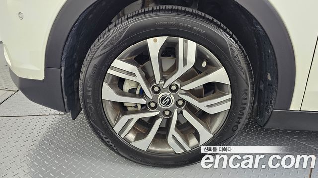 Ssangyong TIBOLI TX 2WD — пробег 24 038 км — фото 5 из 5