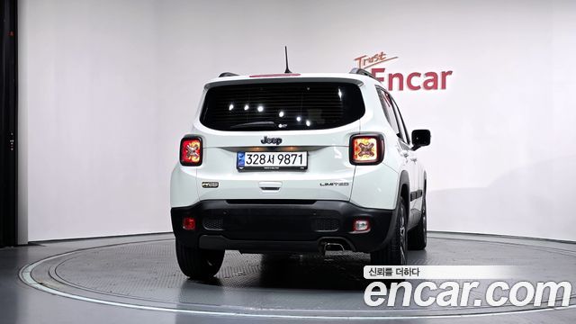 Jeep Renegade 1.3 Limited — пробег 20 455 км — фото 4 из 5
