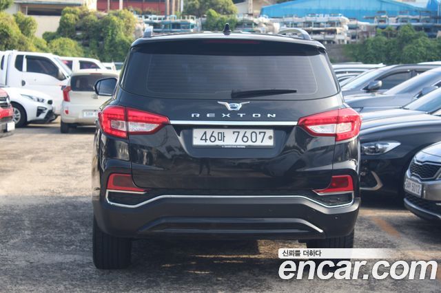 Ssangyong Rexton Diesel 2.2 4WD Majesty — пробег 131 435 км — фото 4 из 5