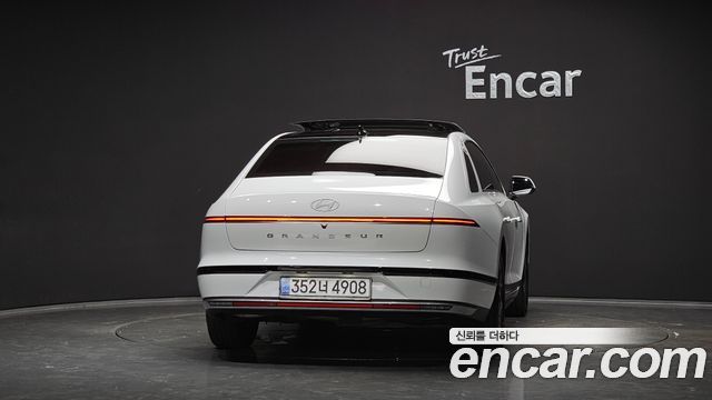 Hyundai Grandeur из Кореи Encar