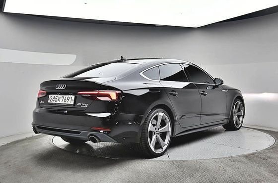 Audi A5 45 TFSI Quattro Premium Sportback — пробег 64 004 км — фото 4 из 5