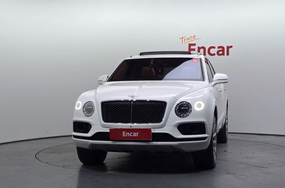 Bentley Bentayga 4.0 V8 — пробег 106 355 км — фото 3 из 5