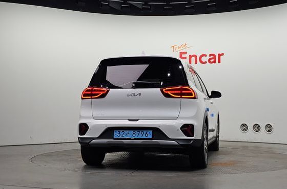 Kia Niro Earth — пробег 53 996 км — фото 4 из 5