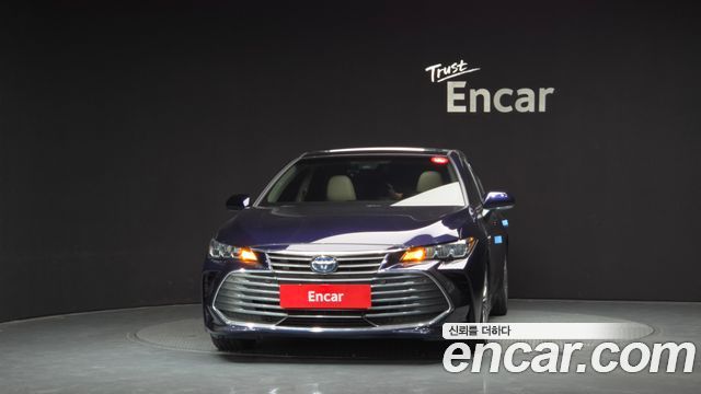 Toyota Avalon 2.5 Hybrid — пробег 68 590 км — фото 3 из 5